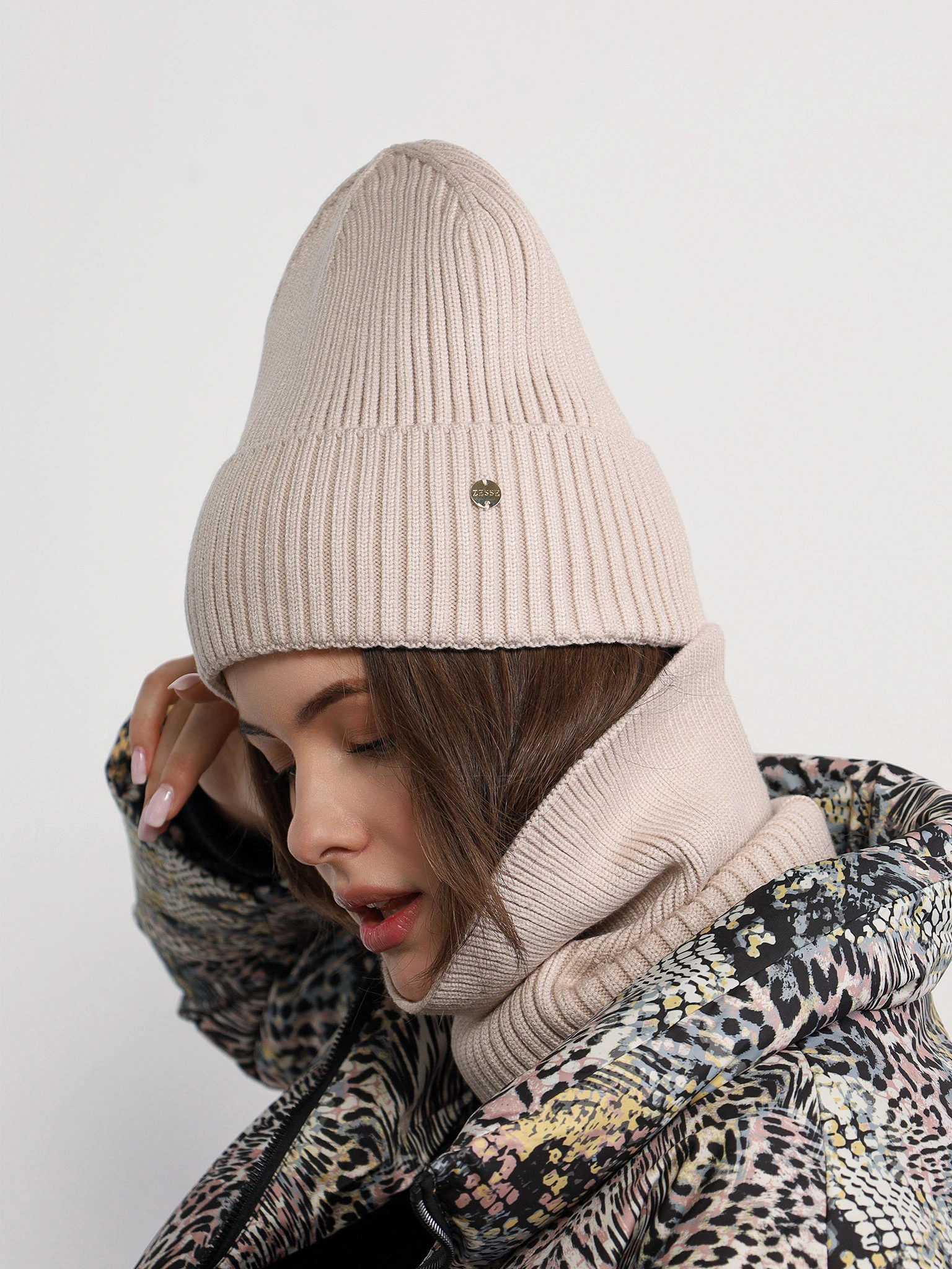 Шапка-бини в ассортименте с отворотом на подкладе